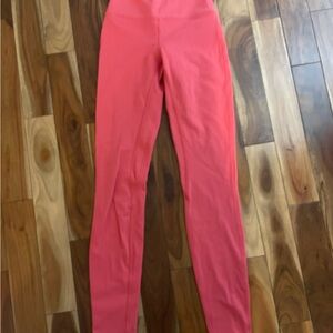 lululemon hot pink leggings